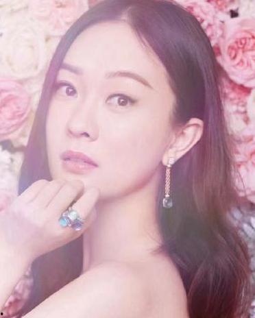 娱乐圈程潇吃瓜,从性感花瓶到内外兼修的娱乐圈新星” 第2张 娱乐圈程潇吃瓜,从性感花瓶到内外兼修的娱乐圈新星” 第2张