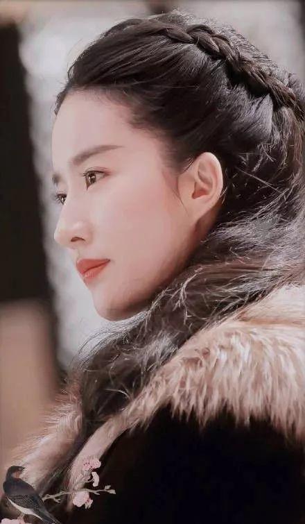 娱乐吃瓜君刘亦菲,美貌与才华并存的娱乐圈传奇” 第2张 娱乐吃瓜君刘亦菲,美貌与才华并存的娱乐圈传奇” 第2张