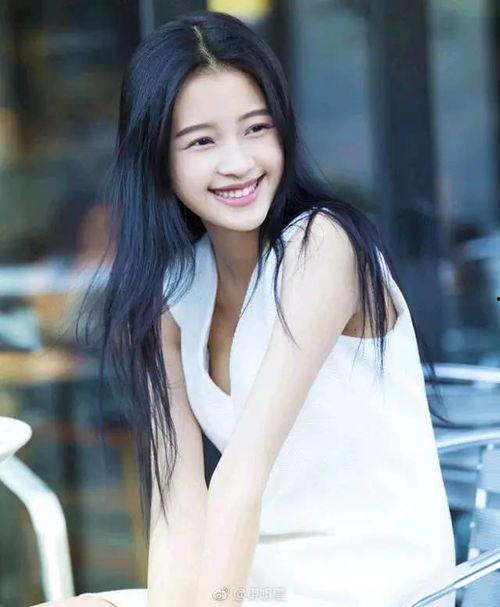 娱乐圈吃瓜李沁,低调实力派，娱乐圈的清新脱俗之星