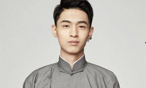 娱乐吃瓜酱秦霄贤,秦霄贤事件回顾与争议解析 第2张 娱乐吃瓜酱秦霄贤,秦霄贤事件回顾与争议解析 第2张