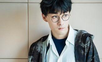 成毅吃瓜娱乐直播视频,娱乐圈幕后趣事与成长历程 第2张 成毅吃瓜娱乐直播视频,娱乐圈幕后趣事与成长历程 第2张