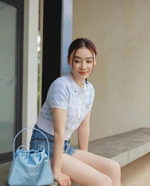 娱乐吃瓜酱现在人花钱,揭秘网红经济背后的消费现象  第3张