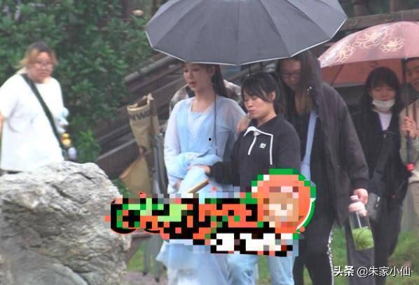 吃瓜娱乐间刘诗诗,瓜田里的优雅女神 第2张 吃瓜娱乐间刘诗诗,瓜田里的优雅女神 第2张