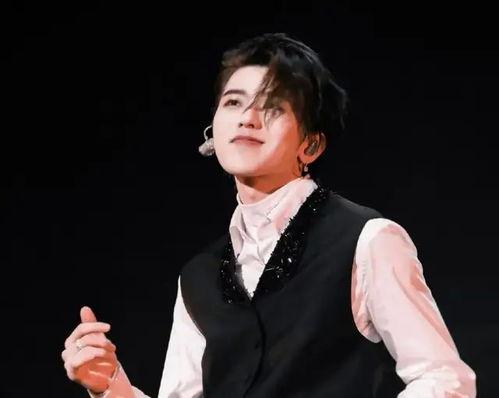 蔡徐坤娱乐吃瓜视频,揭秘明星幕后生活片段 第1张 蔡徐坤娱乐吃瓜视频,揭秘明星幕后生活片段 第1张