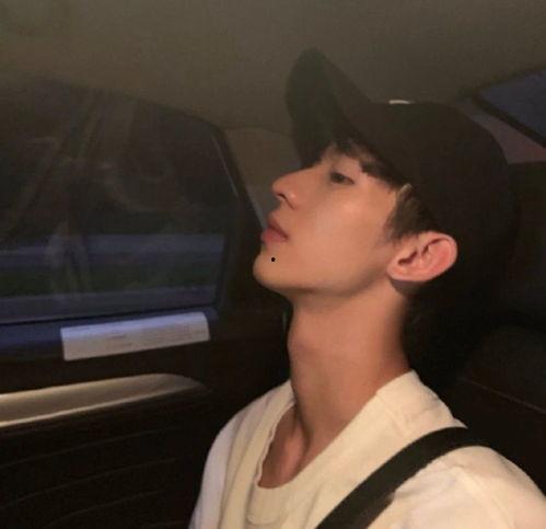娱乐吃瓜头像男真人图片,从吃瓜头像到真人风采的华丽转身 第2张 娱乐吃瓜头像男真人图片,从吃瓜头像到真人风采的华丽转身 第2张