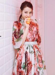 娱乐吃瓜酱服饰图片高清,揭秘娱乐吃瓜酱服饰的吸睛魅力 第2张 娱乐吃瓜酱服饰图片高清,揭秘娱乐吃瓜酱服饰的吸睛魅力 第2张