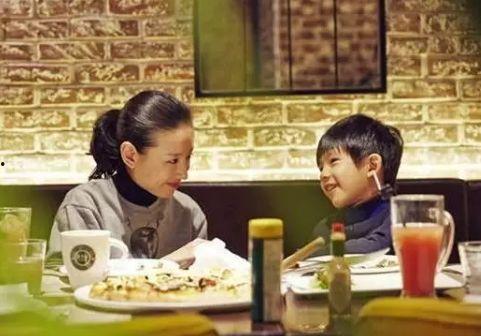 娱乐吃瓜酱搭伙过日子,揭秘明星圈搭伙过日子的秘密生活 第3张 娱乐吃瓜酱搭伙过日子,揭秘明星圈搭伙过日子的秘密生活 第3张