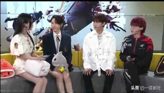 明星吃瓜娱乐间谍是谁,揭秘娱乐圈神秘力量  第3张