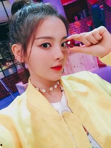 吃瓜娱乐圈杨超越,娱乐圈的“瓜中瓜”，从选秀新星到话题女王  第3张