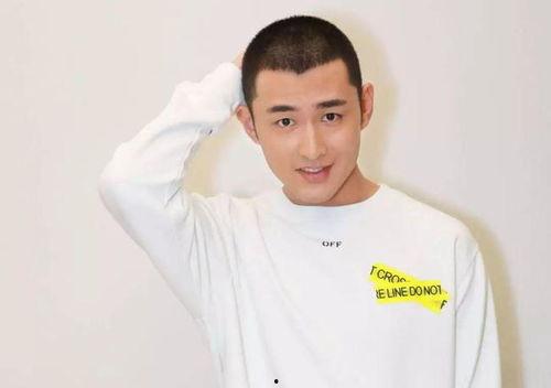娱乐吃瓜酱王彦霖,娱乐吃瓜界的“酱王”传奇 第2张 娱乐吃瓜酱王彦霖,娱乐吃瓜界的“酱王”传奇 第2张
