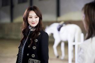 娱乐圈地产王吃瓜,揭秘娱乐圈中的地产大亨吃瓜史  第2张