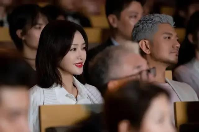 娱乐圈吃瓜真实故事,揭秘那些被隐藏的瓜皮真相  第2张