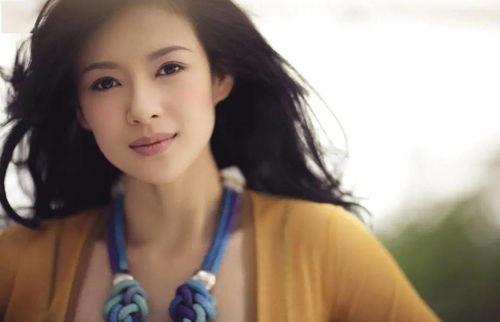 娱乐吃瓜君女星女朋友,揭秘女星神秘女友，恋情曝光引热议  第2张