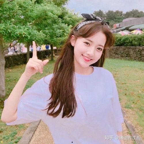 娱乐吃瓜酱头像女生可爱,娱乐吃瓜酱头像下的可爱女生风采  第3张